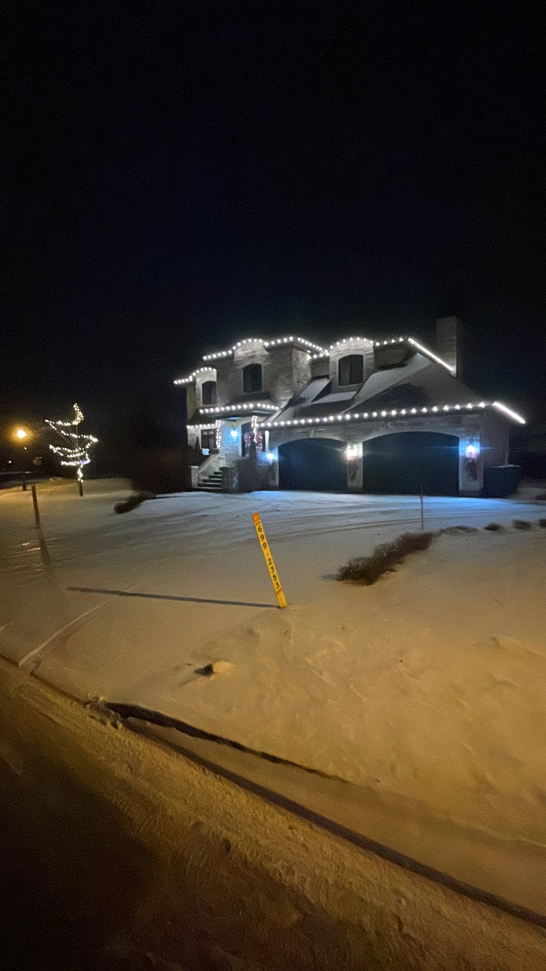Installation de lumières de Noël à Mercier, Rive-Sud — résidence illuminée pour les Fêtes